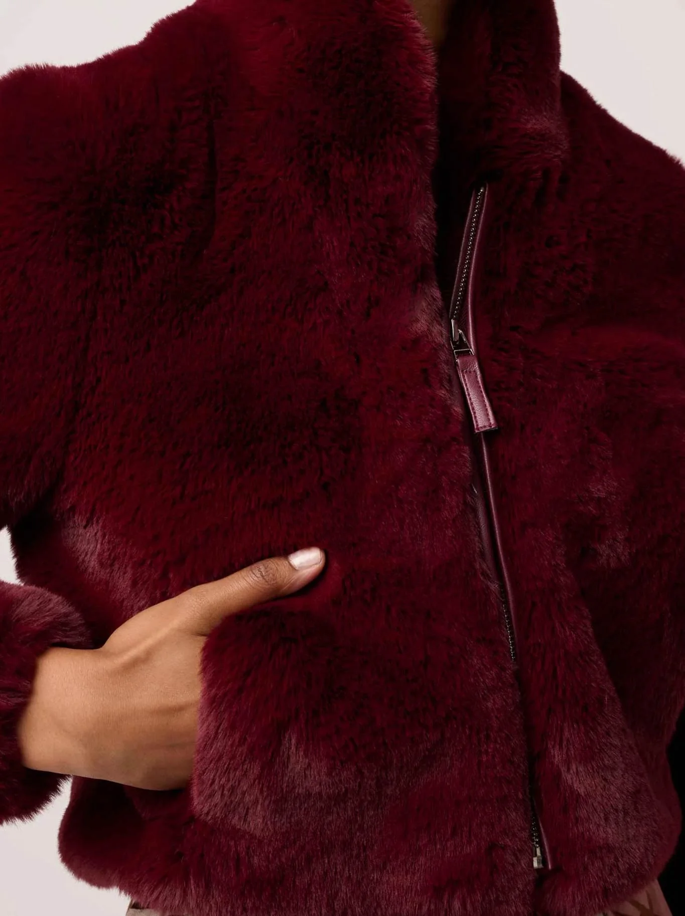 ONCE WAS DAWN FAUX FUR JACKET - Image 3