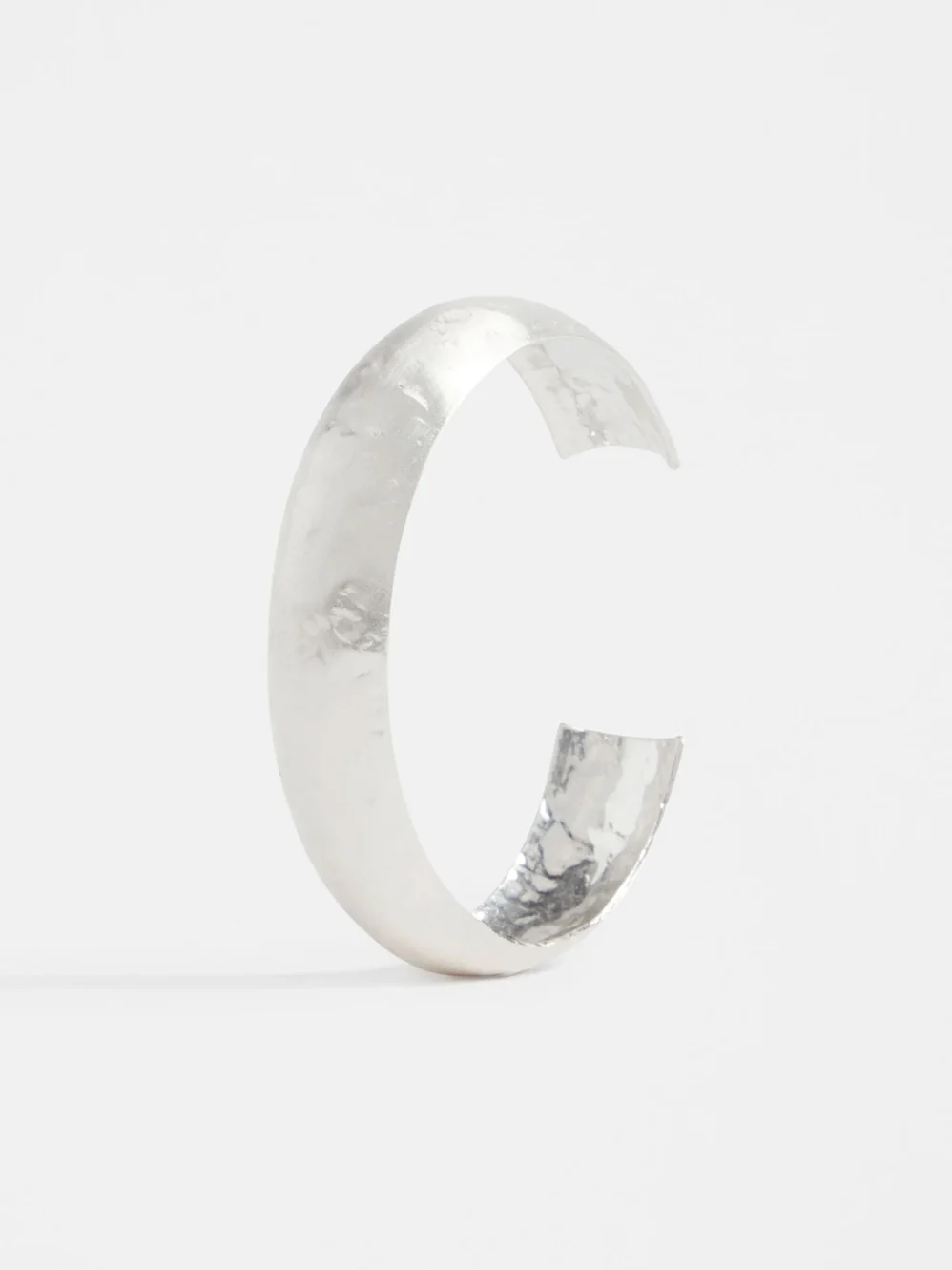 ELK GILD THIN CUFF BANGLE - Image 4