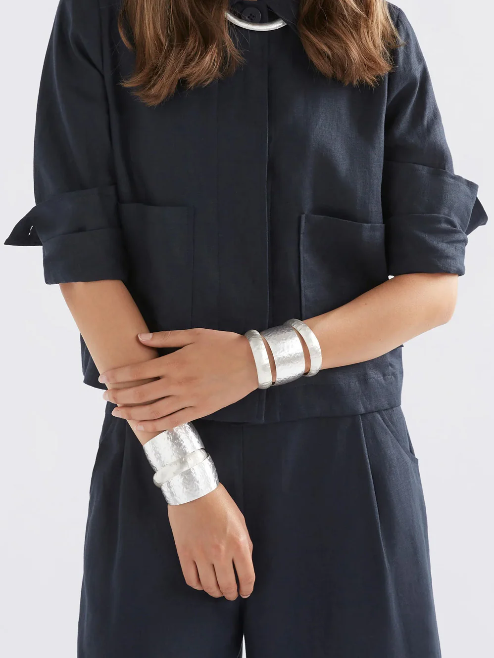 ELK GILD THIN CUFF BANGLE - Image 6