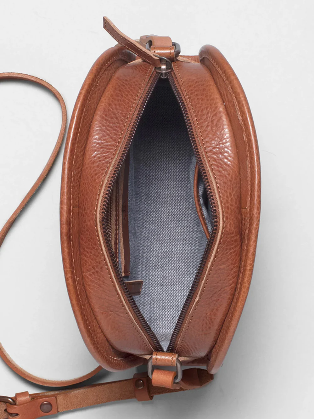 ELK KURVA MESSENGER BAG - Image 11