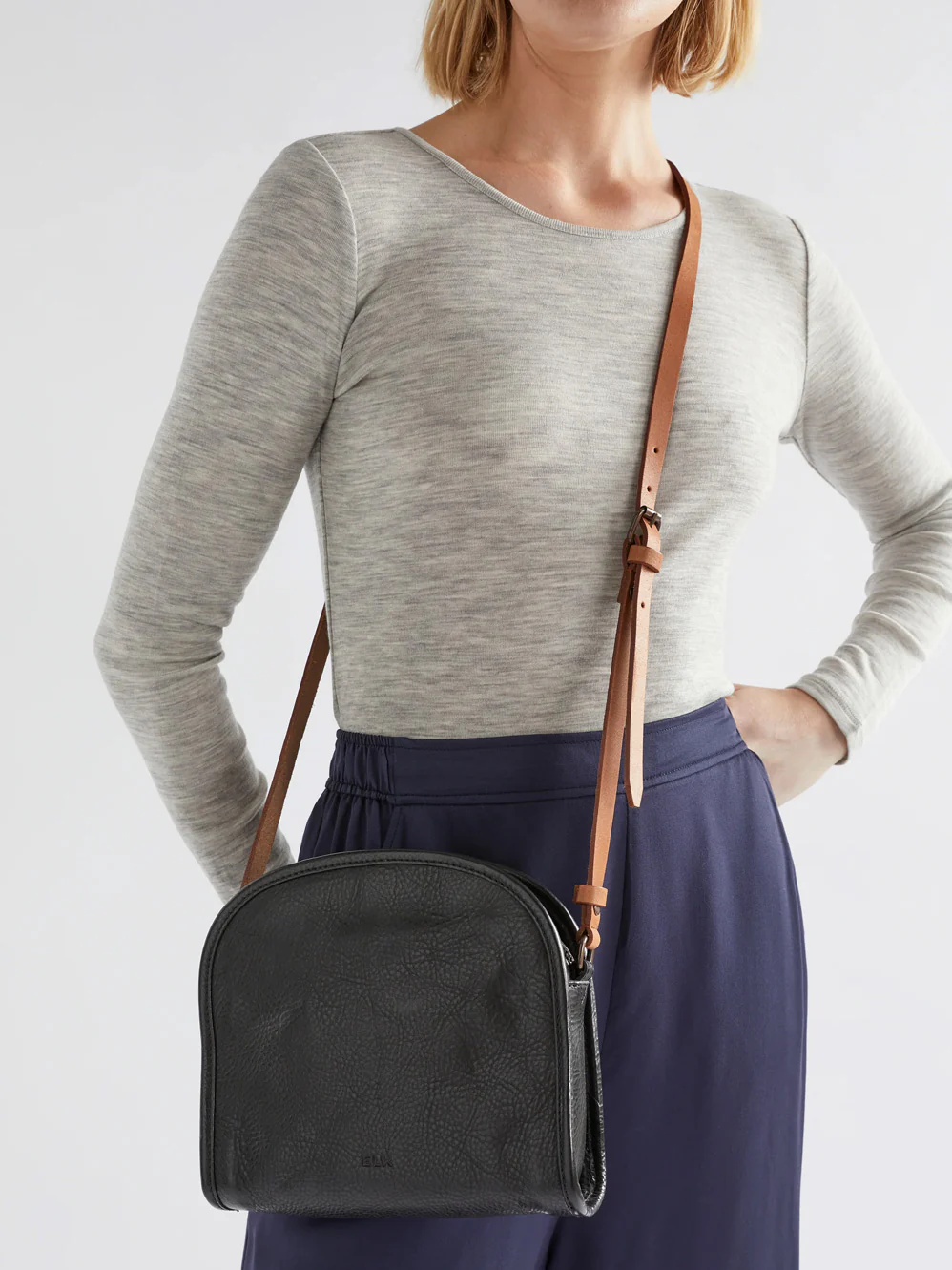 ELK KURVA MESSENGER BAG - Image 7