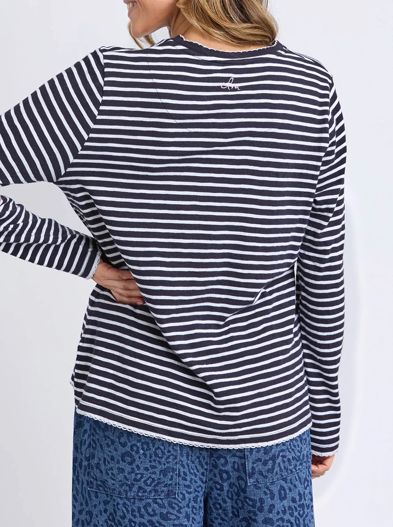 ELM DREA LONG SLEEVE TEE - Image 4