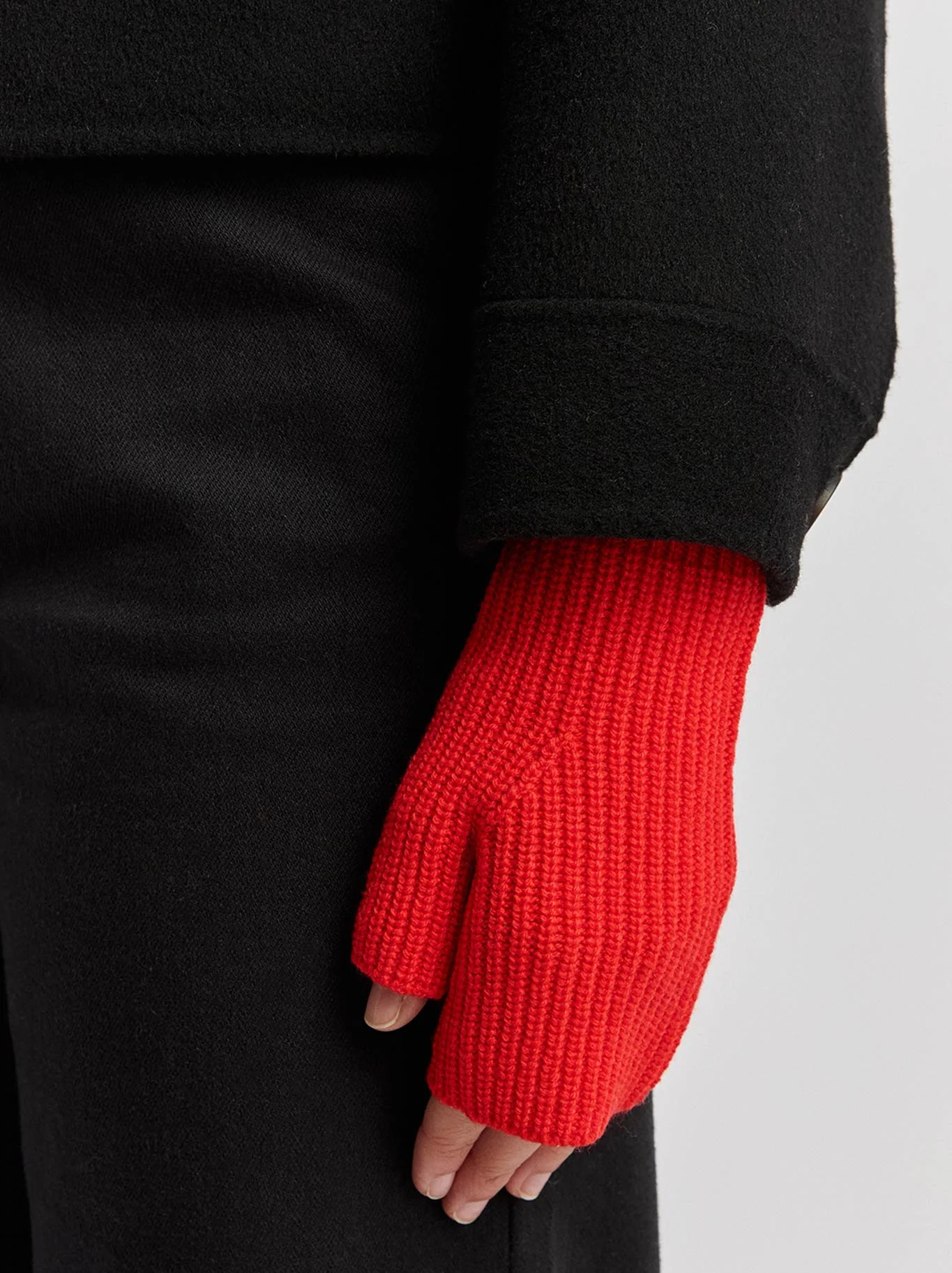 TOORALLIE FINE RIB OPEN MITTEN - Image 5