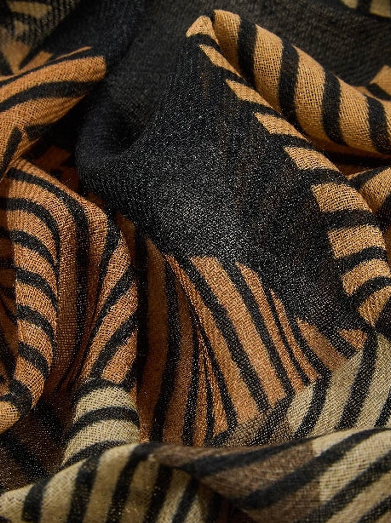 THE SCARF COMPANY FRANCES WOOL SCARF - Image 4
