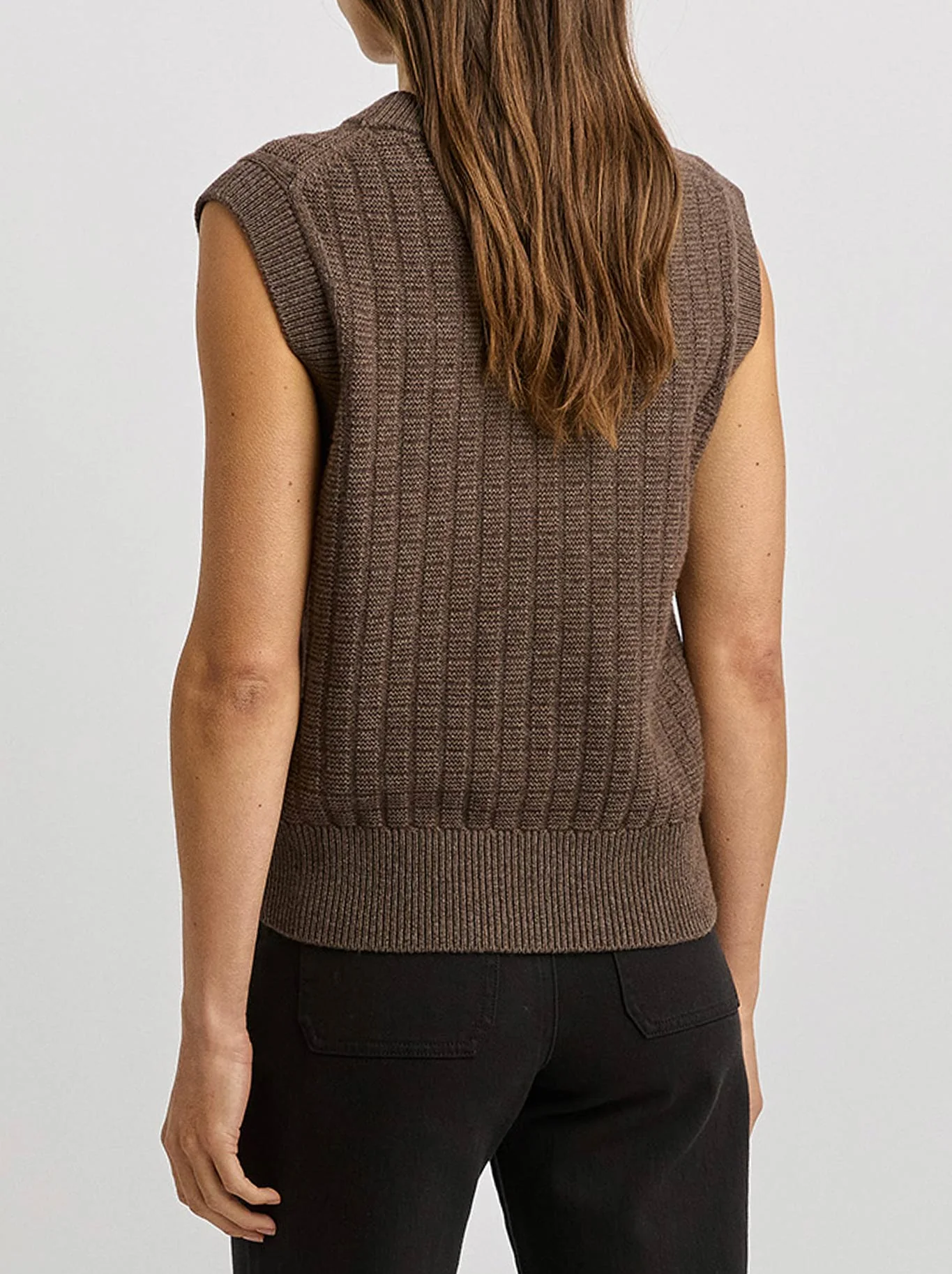 TOORALLIE GRID KNIT VEST - Image 7