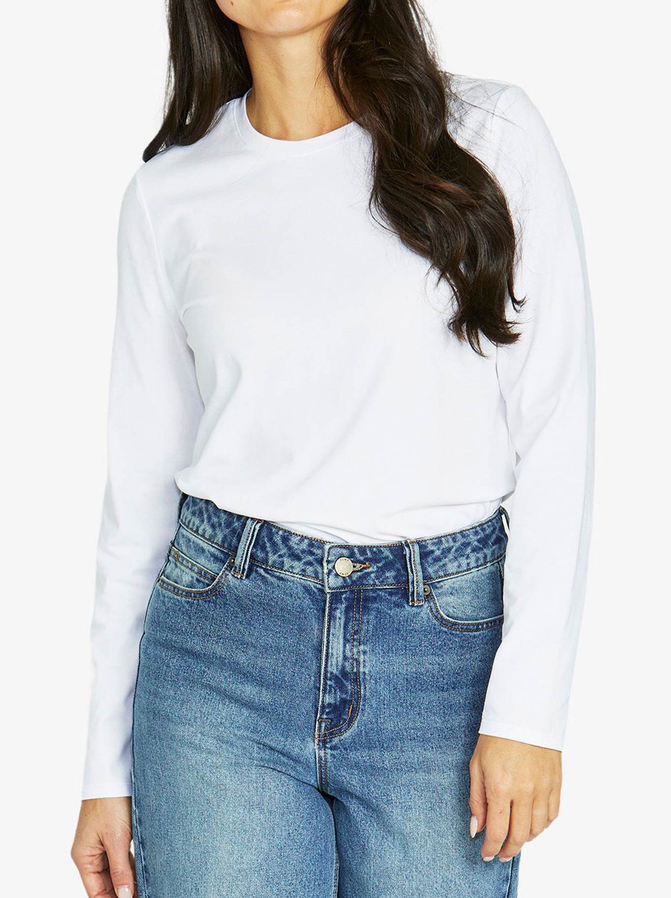 JUMP CORE CREW LONG SLEEVE TEE - Image 9
