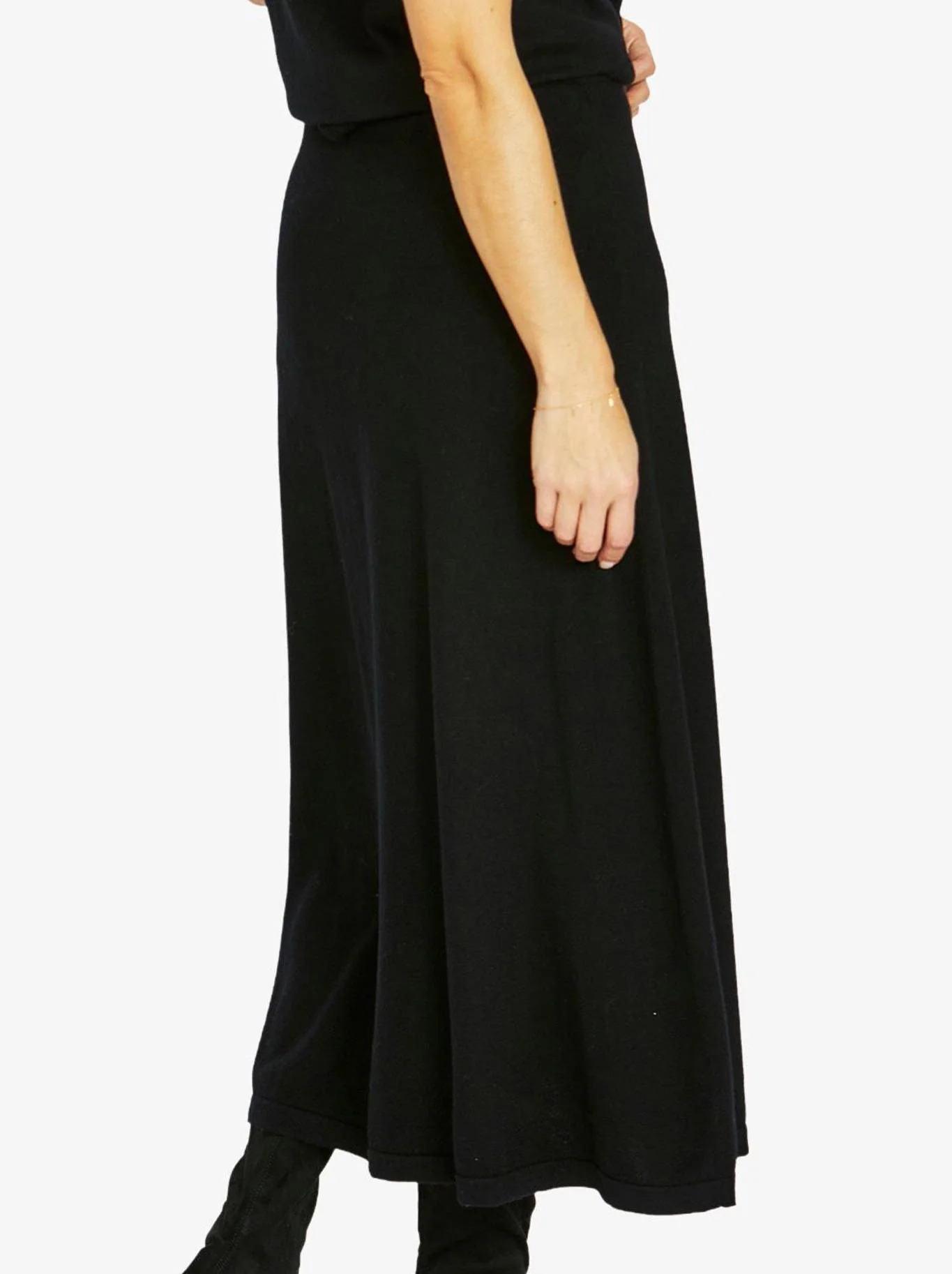 JUMP A LINE KNIT SKIRT - Image 3