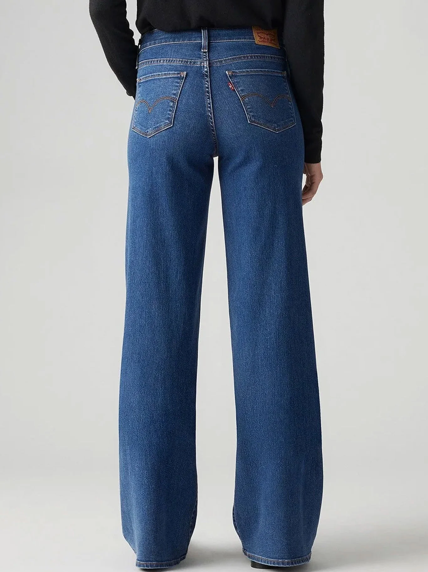 LEVI'S 318 SHAPING WIDE LEG JEAN - Image 3