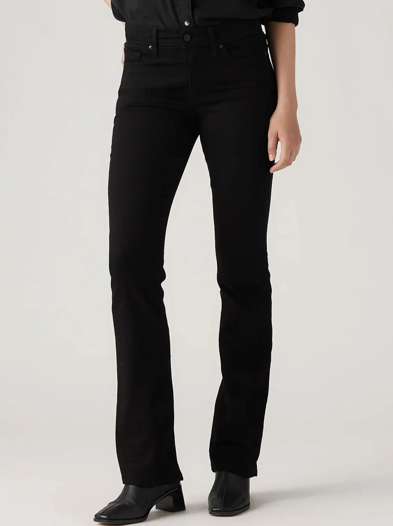 LEVI'S 315 SHAPING BOOTCUT JEAN