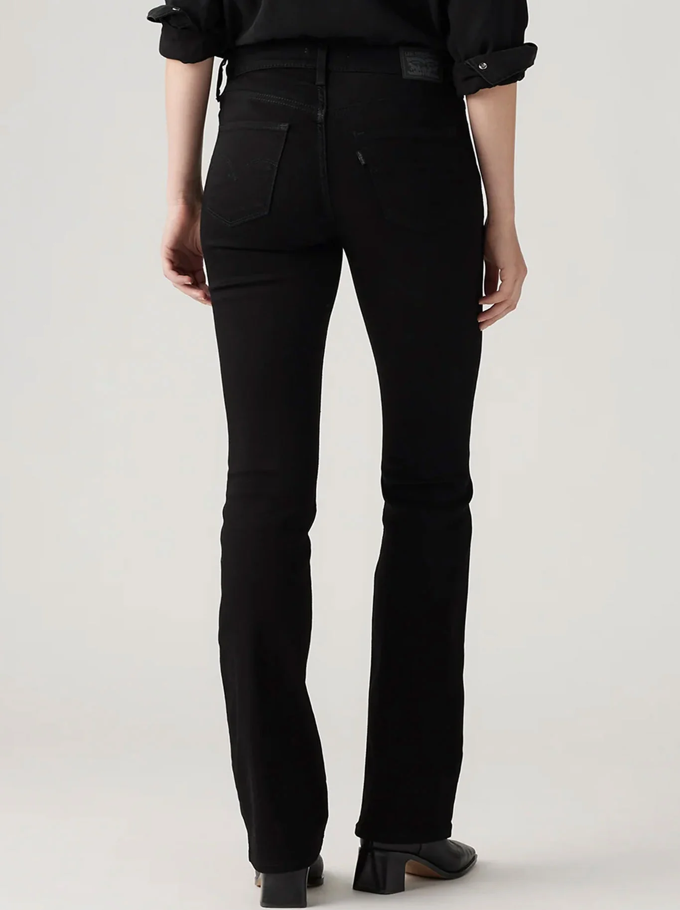 LEVI'S 315 SHAPING BOOTCUT JEAN - Image 4
