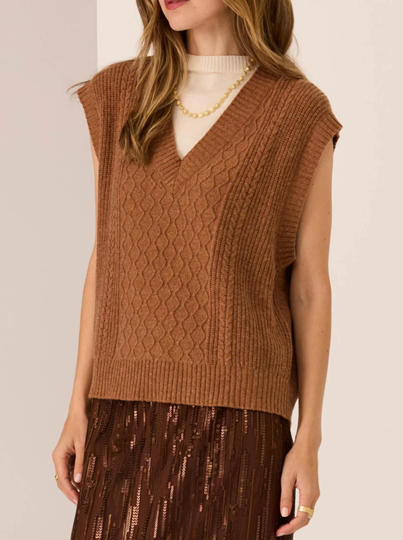 POL LOREN CABLE VEST - Image 2