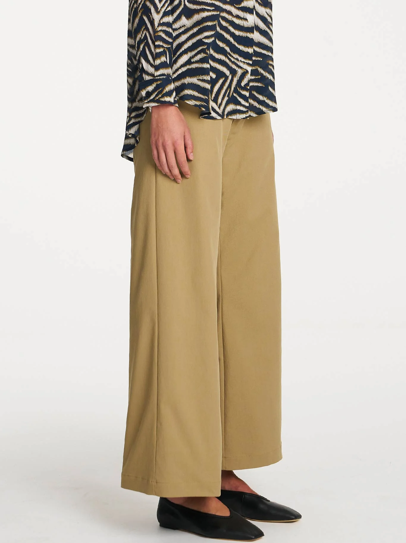 MELA PURDIE TRAVEL PANT - Image 2
