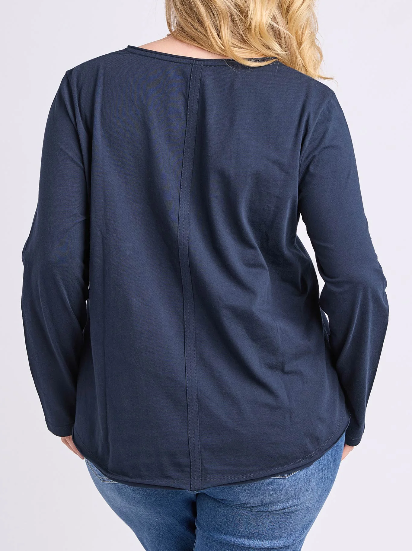 ELM PIMA LONG SLEEVE VEE TEE - Image 6