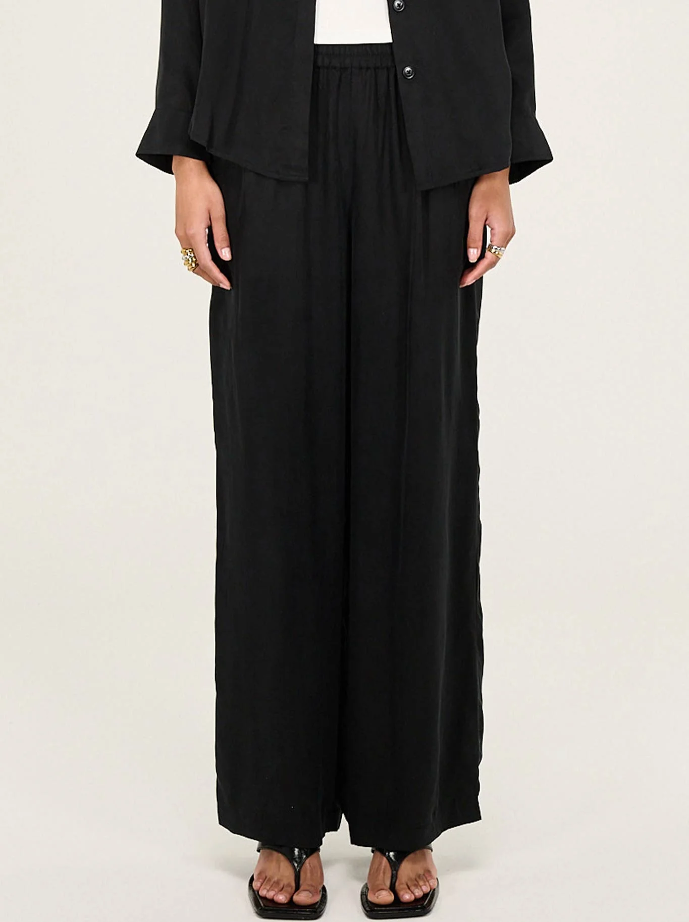 STAPLE THE LABEL SILVIE CUPRO RELAXED PANTS