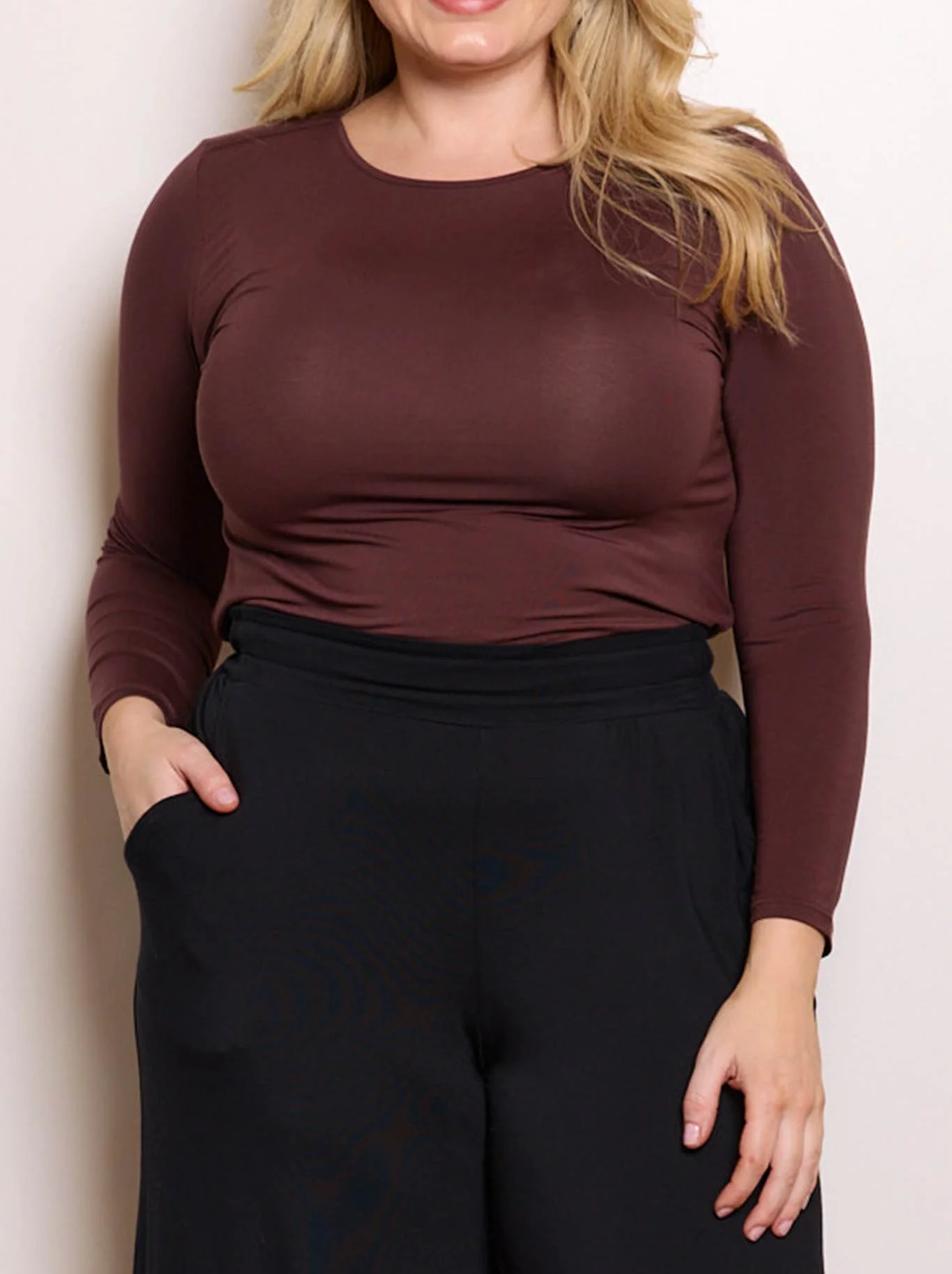 TANI LONG SLEEVE HIGH NECK TOP - Image 13
