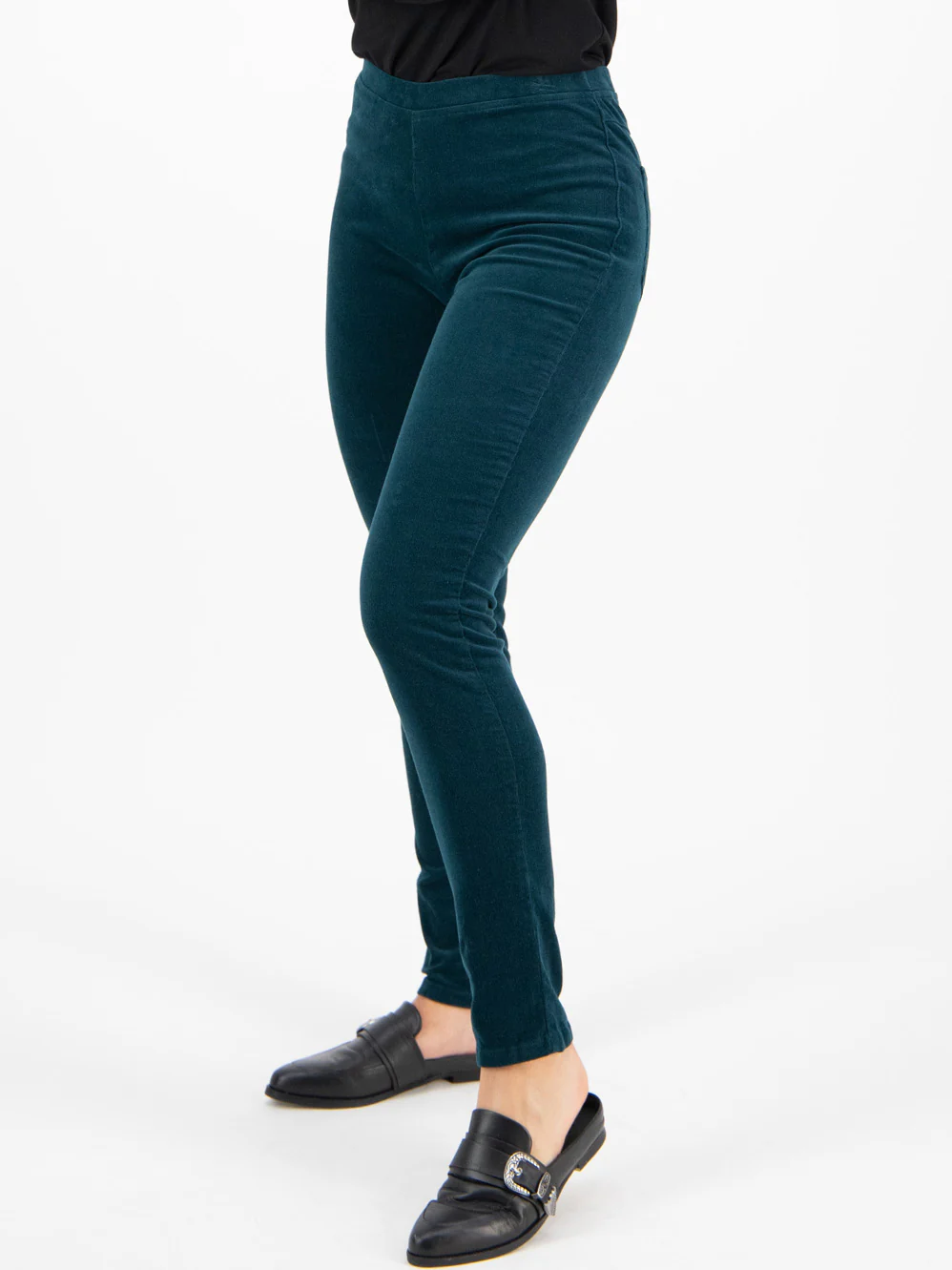 VASSALLI SKINNY PULL ON CORD PANT - Image 3