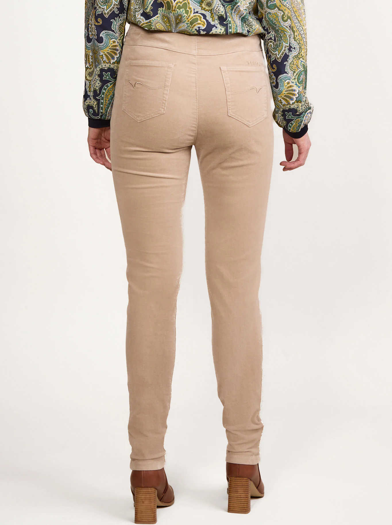 VASSALLI SKINNY PULL ON CORD PANT - Image 53
