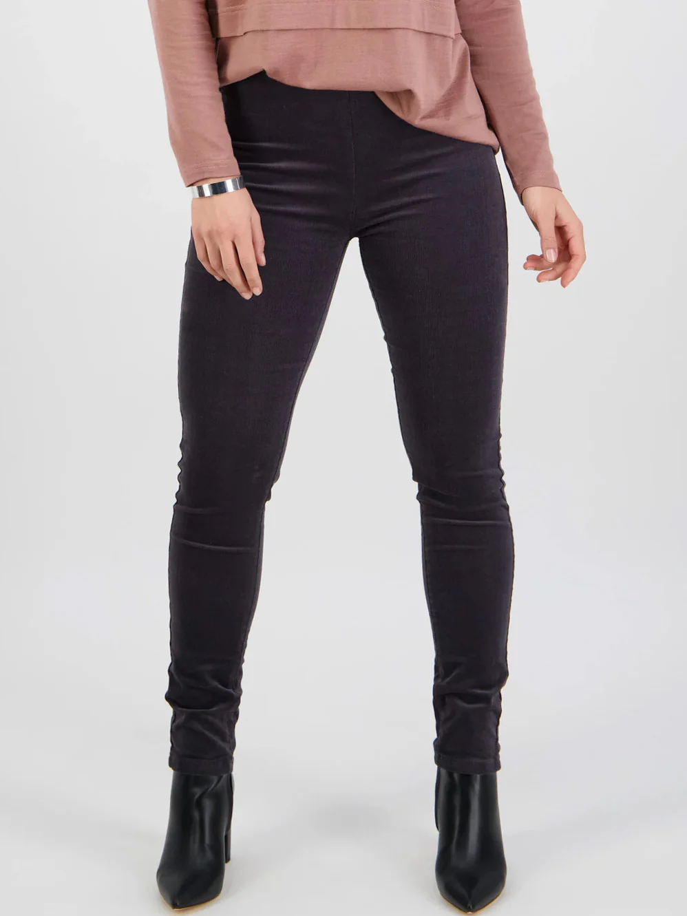 VASSALLI SKINNY PULL ON CORD PANT - Image 9