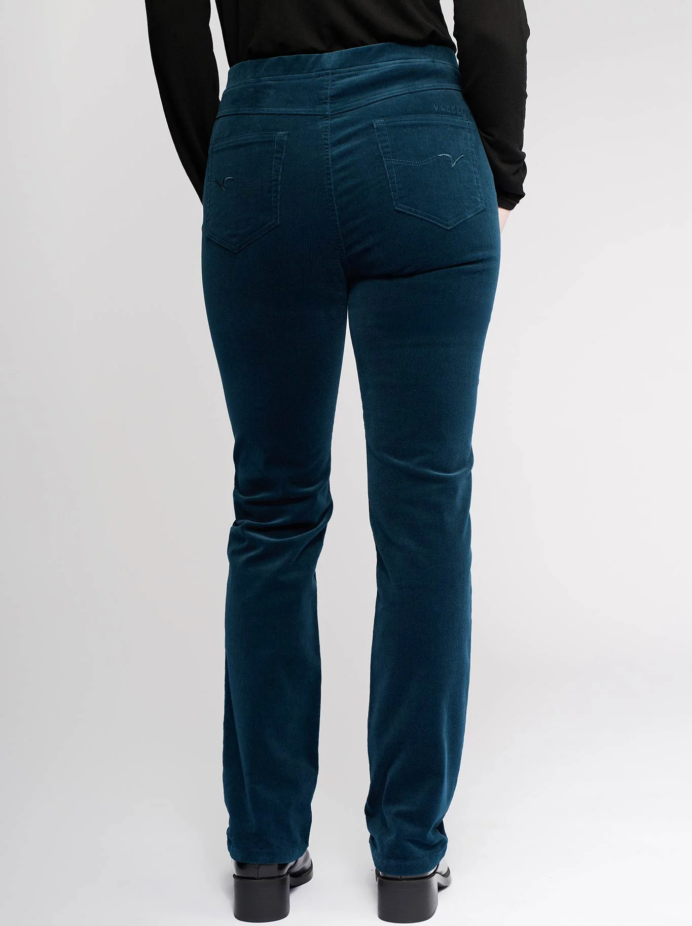 VASSALLI BAY SLIM LEG CORD PULL ON PANT - Image 10