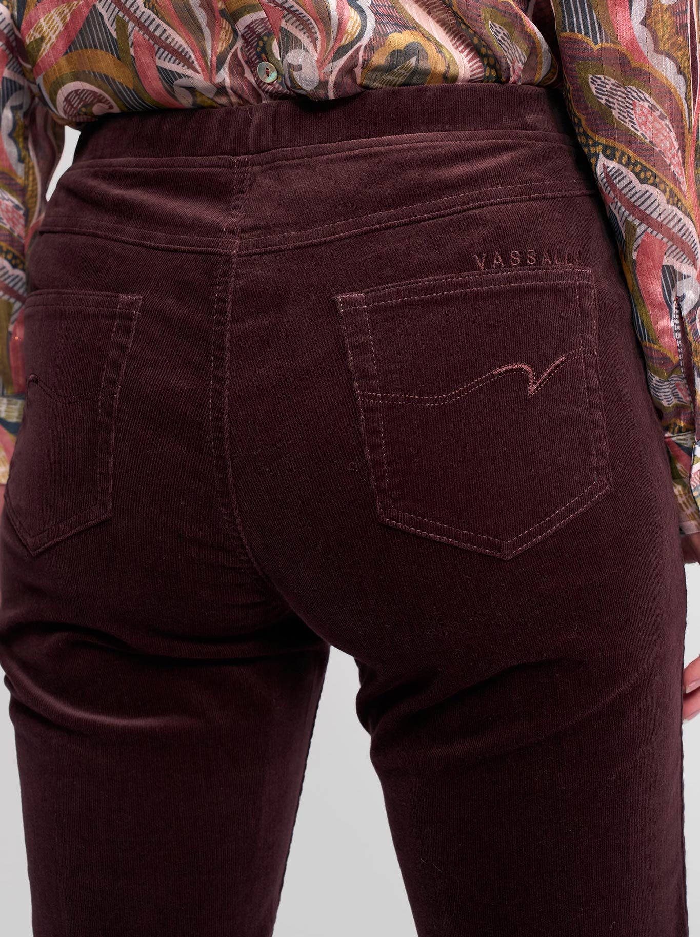 VASSALLI BAY SLIM LEG CORD PULL ON PANT - Image 2