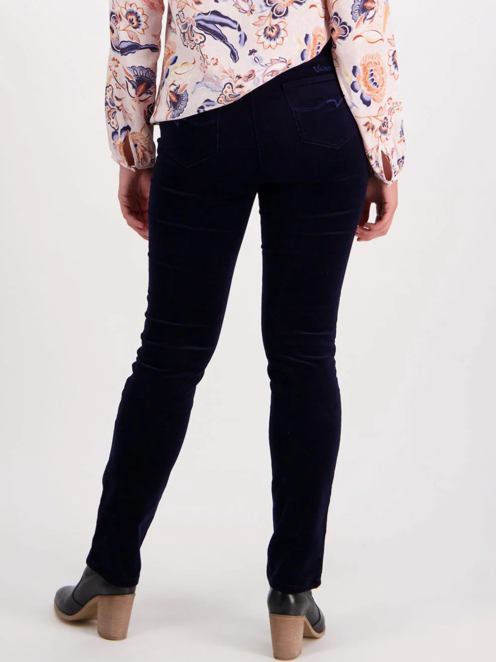 VASSALLI BAY SLIM LEG CORD PULL ON PANT - Image 26