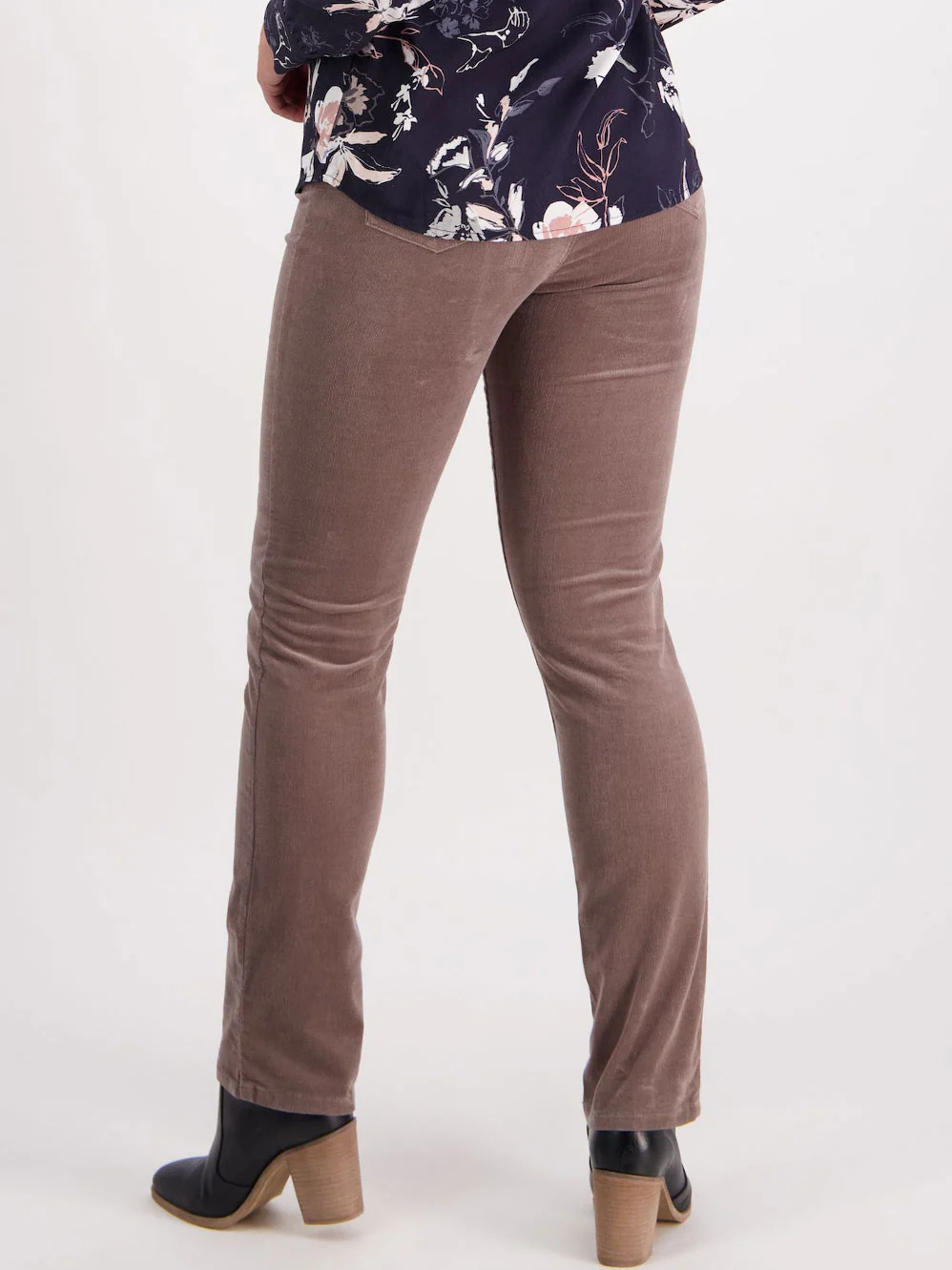 VASSALLI BAY SLIM LEG CORD PULL ON PANT - Image 29