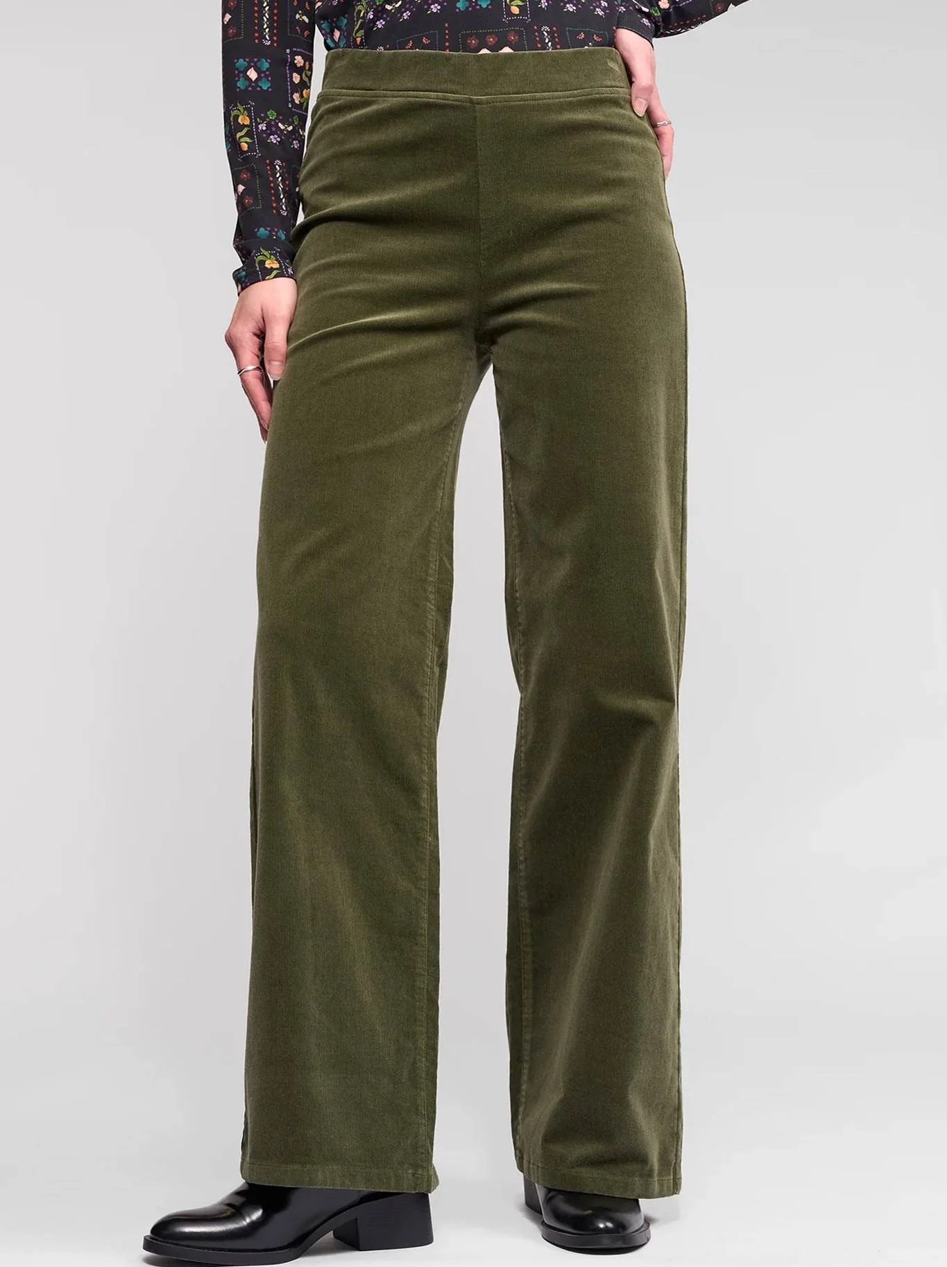 VASSALLI LOFT CORD WIDE LEG PULL ON