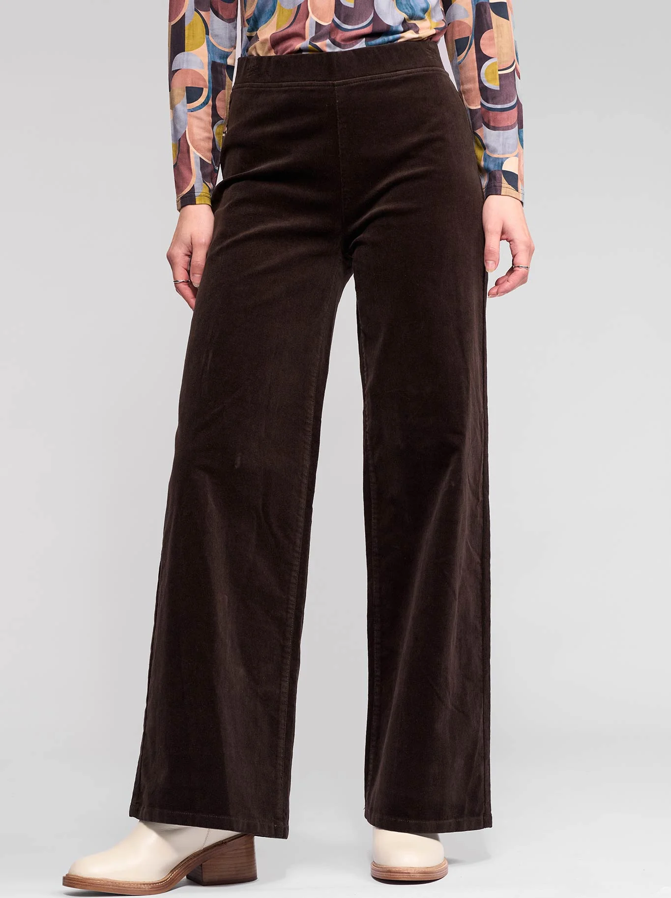 VASSALLI LOFT CORD WIDE LEG PULL ON - Image 8