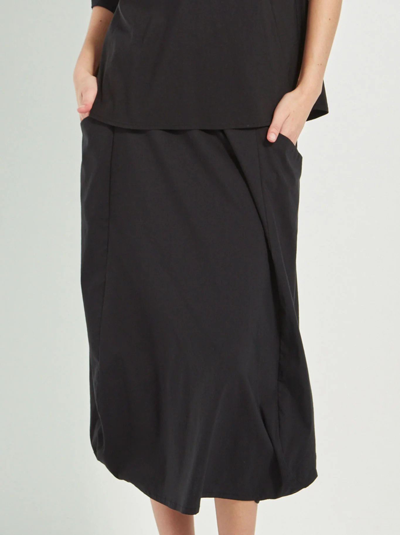 VERGE ACROBAT EMI SKIRT - Image 4