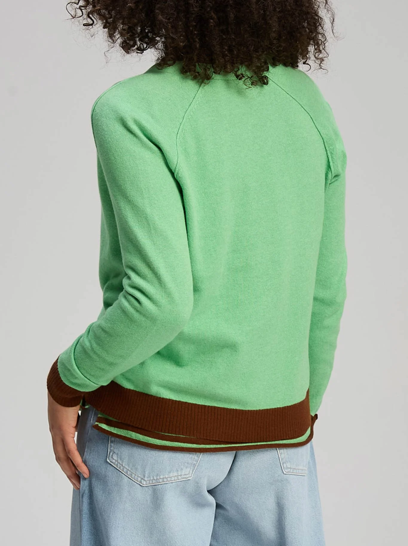ZAKET & PLOVER ESSENTIAL V NECK CARDI - Image 8